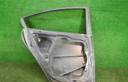 Дверь задняя левая для Kia Cerato 2013 года на фотографиях