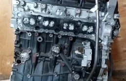 Двигатель без навесного для Mercedes-Benz GLK class 2016 года на фотографиях