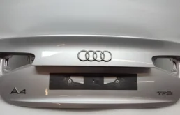 Крышка багажника для Audi A4 2015 года на фотографиях