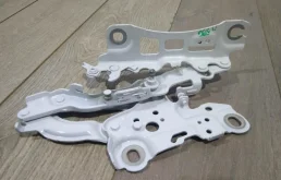 Петля капота левая для BMW 3er 2020 года на фотографиях