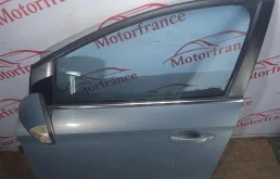 Дверь передняя левая для Ford Kuga 2019 года на фотографиях