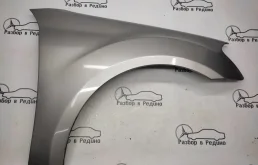 Крыло правое для Mercedes-Benz M class 2009 года на фотографиях