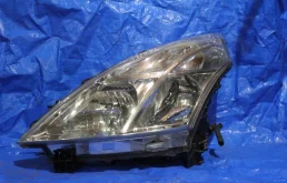 Фара левая для Nissan Teana 2010 года на фотографиях