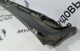 Накладка порога левая для Toyota Land Cruiser 2008 года на фотографиях