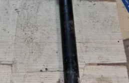 Карданный вал задний для Volkswagen Touareg 2004 года на фотографиях