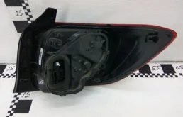 Фонарь левый для Renault Logan 2008 года на фотографиях