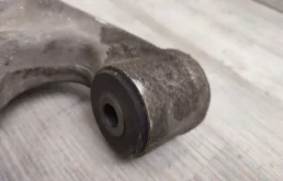 Рычаг передний правый нижний для Volkswagen Touareg на фотографиях