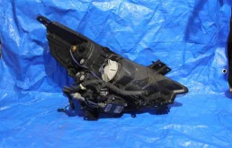 Фара левая для Nissan Teana 2010 года на фотографиях