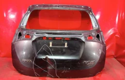 Дверь багажника для Toyota RAV4 2014 года на фотографиях