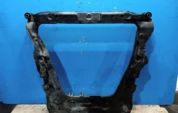 Балка передняя поперечная для Nissan X-Trail 2008 года на фотографиях