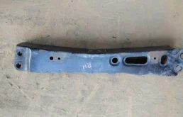 Подрамник двигателя для Toyota RAV4 2008 года на фотографиях