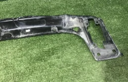 Панель радиатора (телевизор) для BMW 1er 2014 года на фотографиях