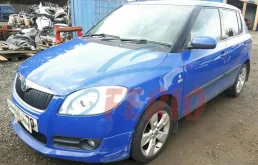 Фара левая для Skoda Fabia 2009 года на фотографиях