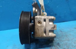 Насос ГУР для Nissan Teana 2010 года на фотографиях