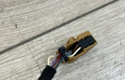 Зеркало боковое левое для Volkswagen Touareg 2008 года на фотографиях