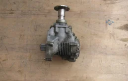 Редуктор переднего моста для Nissan Murano 2004 года на фотографиях