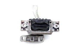 Подушка двигателя передняя правая верхняя для Skoda Octavia 2019 года на фотографиях