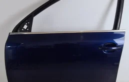 Дверь передняя левая для Volkswagen Touareg 2005 года на фотографиях