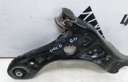 Подрамник двигателя для Volkswagen Polo 2010 года на фотографиях