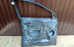 Дверь передняя левая для Toyota RAV4 2018 года на фотографиях