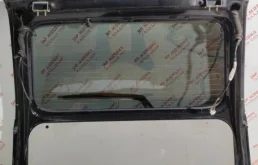 Крышка багажника для Nissan X-Trail 2003 года на фотографиях