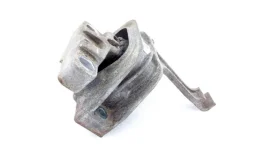 Подушка двигателя передняя правая верхняя для Skoda Octavia 2019 года на фотографиях