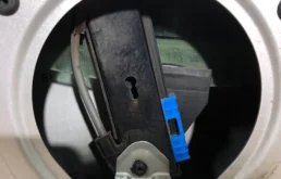 Дверь передняя левая для Audi A4 2001 года на фотографиях