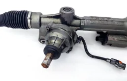 Рулевая рейка для Audi A6 2019 года на фотографиях