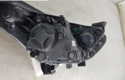 Фара ксенон левая для Kia Cerato 2017 года на фотографиях