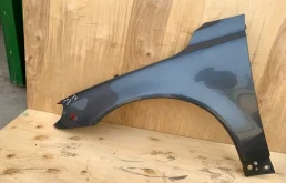 Крылья для Volvo S80 2015 года на фотографиях