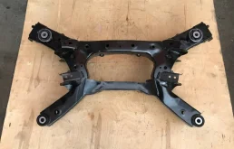 Задний подрамник для Nissan Teana 2012 года на фотографиях