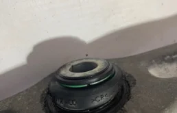 Рычаг передний левый нижний для Mercedes-Benz S class 2014 года на фотографиях