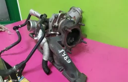 Двигатель без навесного для Audi A4 2014 года на фотографиях