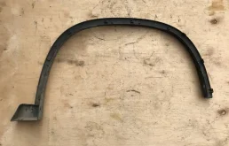 Расширитель арок передний правый для Nissan X-Trail 2008 года на фотографиях