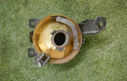 Противотуманка (ПТФ) передняя правая для Volkswagen Polo 2012 года на фотографиях