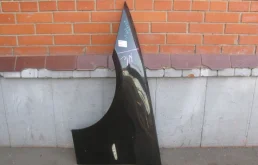 Крылья для BMW 3er 2005 года на фотографиях