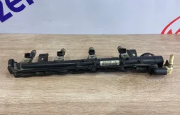 Топливная рампа для Ford Focus 2012 года на фотографиях