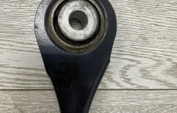 Качающийся рычаг правый для BMW X3 на фотографиях