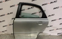 Дверь задняя левая для Volvo S40 2006 года на фотографиях
