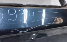 Крышка багажника для Nissan Juke 2020 года на фотографиях