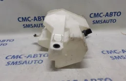 Бачок стеклоомывателя передний для Volvo S80 2012 года на фотографиях