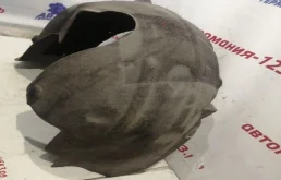 Подкрылок передний правый для BMW 5er 2010 года на фотографиях