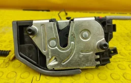 Замок передней левой двери для BMW 5er 2008 года на фотографиях