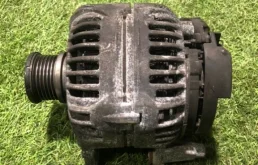 Генератор для Audi A4 2007 года на фотографиях