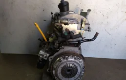 Двигатель для Skoda Octavia 1996 года на фотографиях