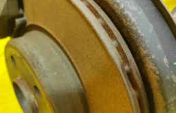 Подрамник двигателя для Mercedes-Benz S class 1998 года на фотографиях