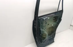 Дверь задняя левая для Toyota RAV4 2014 года на фотографиях