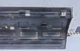 Накладка двери багажника для Volkswagen Touareg 2012 года на фотографиях