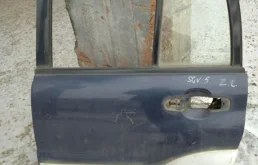 Двери для Suzuki Grand Vitara 2004 года на фотографиях