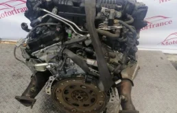 Двигатель для Nissan Fuga 2017 года на фотографиях